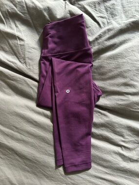 Lululemon Wunder Train High-Rise Tight 28"